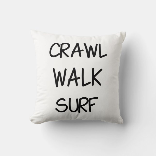 Cojín Decorativo Surf Caminata con fuente negra (Anverso)