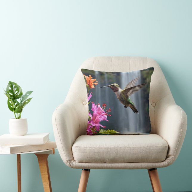 Cojín Decorativo "Susurros de la naturaleza: Hummingbird, cascada (Silla)