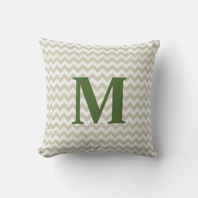 Cojín Decorativo Tan Chevron y Monograma Verde Pillow al aire libre (Anverso)