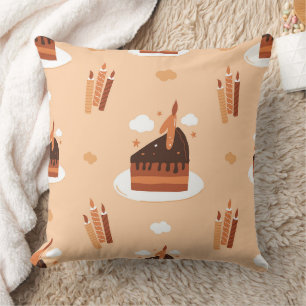 Cojín Decorativo Tarta de Cumpleaños Caprichosa y Velas Patrón Cont