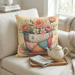 Cojín Decorativo Taza de té de patchwork con flores caprichosas