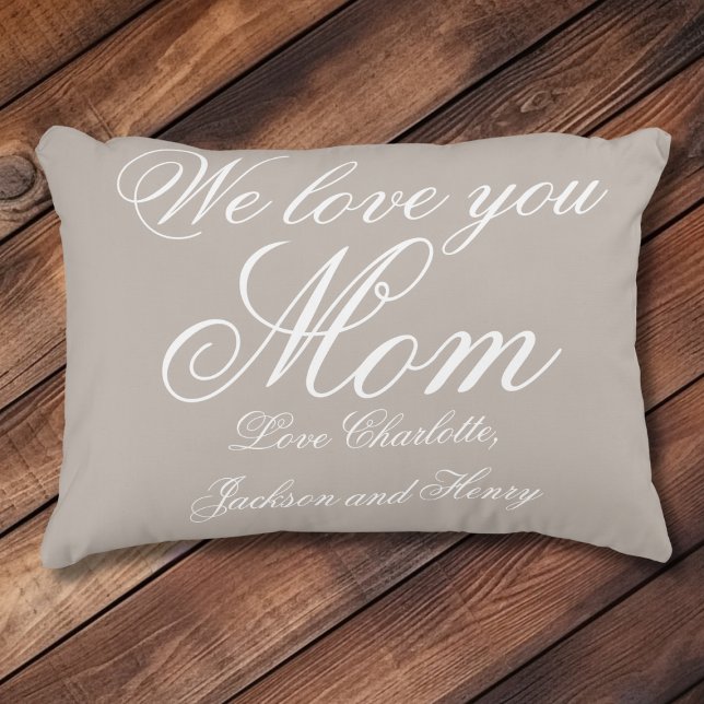 Cojín Decorativo 'Te queremos, mamá' Gris y blanco personalizados (We love you Mom' Personalized Gray and White Accent Pillow.)