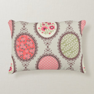 Cojín Decorativo Tejido Vintage: Diseño sin problemas.