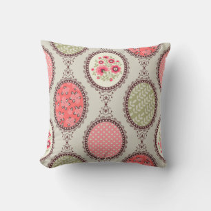 Cojín Decorativo Tejido Vintage: Diseño sin problemas.