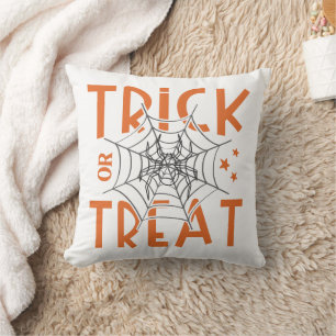 Cojín Decorativo Tela de araña naranja de Halloween Truco o trato