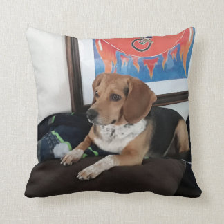 Cojín Decorativo The Regal Beagle Toss Pillow