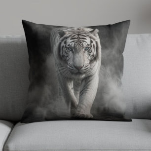 Cojín Decorativo Tigre Blanco Caminando a Través del Humo