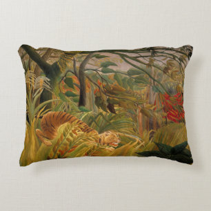 Cojín Decorativo Tigre en una tormenta tropical por Henri Rousseau