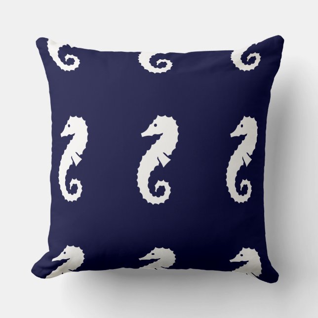 Cojín Decorativo Tiras de SEAHORSE BLANCAS en PILOTO AZUL NAVEY (Anverso)