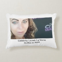 #TOPCELEBRIDAD #LAURAHLAVERNEGUILLEN  2025