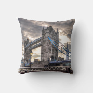 Cojín Decorativo Tower Bridge y The Shard, Londres, Inglaterra