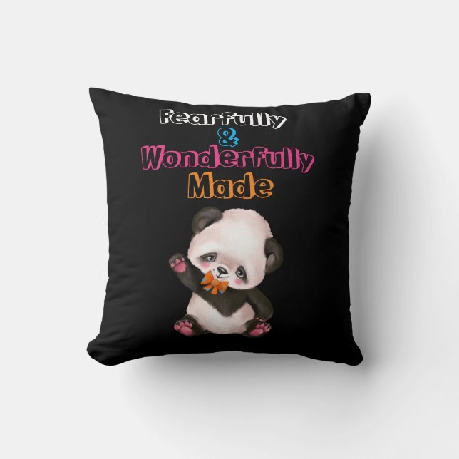 Cojín Decorativo Trato Feroz Y Maravilloso Hecho (Anverso)