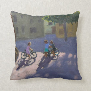 Cojín Decorativo Tres niños con las bicicletas España