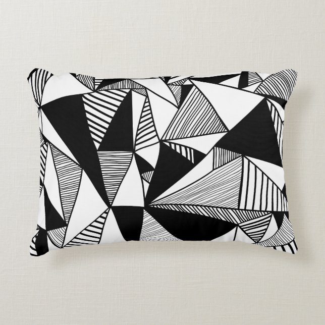Cojín Decorativo Triángulos mosaicos, textura blanca negra. (Anverso)