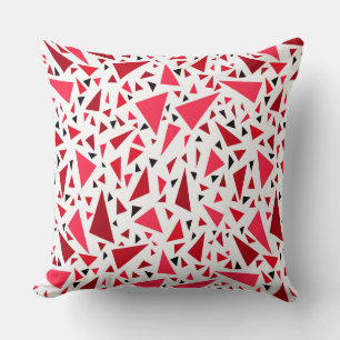 Cojín Decorativo triángulos rojos carmesí sobre fondo retro blanco