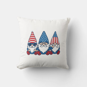 Cojín Decorativo Trío de gnomos patrióticos diseño de camiseta vect