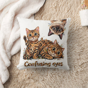 Cojín Decorativo Trío Felino Divertido de Gatos en Flor pillow kitt