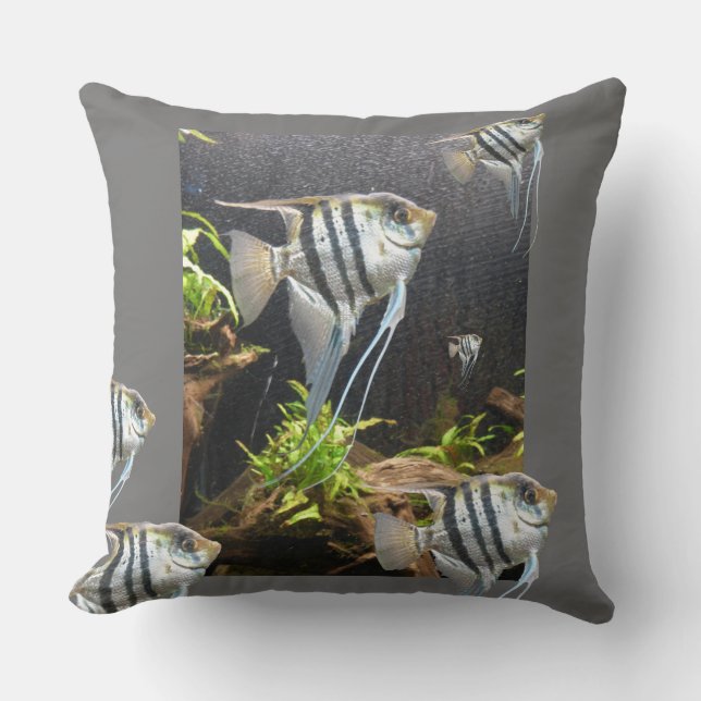 Cojín decorativo Tropical de Pescado a Rayas (Anverso)