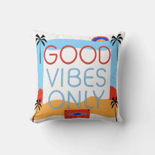 Cojín Decorativo Tropical "Good Vibes Only" with Cassette