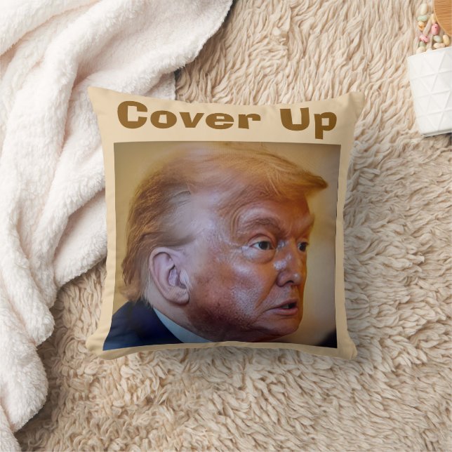 Cojín Decorativo Trump/Cover Up Throw Pillow (Manta)