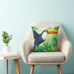 Cojín Decorativo Tucán Toco Tropical en Vuelo sobre Flores de la Se