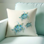 Cojín Decorativo Turquesa Tropical Turquesa Azul Mar Turcocolor Agu<br><div class="desc">Mi almohada de color de la isla tropical es perfecta para tu casa de campo de playa. Presenta una réplica de mi tortuga marina azul turquesa pintada a mano. Bajo el mar, las obras de arte creadas por Victoria Rigali Designs hacen un perfecto regalo de bienvenida. Para ver más visitemos...</div>