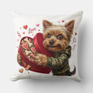 Cojín Decorativo Two-Sided Yorkie Valentine Pillow | Love & Rebel