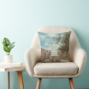 Cojín Decorativo Un faro blanco y un olivo