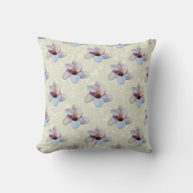 Cojín Decorativo Un florecimiento de Magnolia (Anverso)