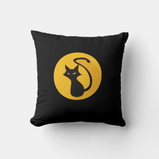 Cojín decorativo Un gato negro aterrador