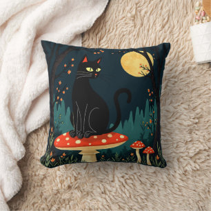 Cojín Decorativo Un Gato Negro Familiar y Hongos de Halloween 3