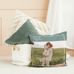 Cojín Decorativo Un regalo encantador para la familia verde fotográ<br><div class="desc">Presentamos el moderno regalo de la familia verde fotográfica! Este regalo es una manera perfecta de capturar y celebrar el amor y la unión dentro de una familia, a la vez que se añade un toque de elegancia y modernidad a cualquier decoración de casa. El regalo de la familia verde...</div>