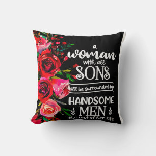Cojín Decorativo Una mujer con todos los regalos de los hijos, idea
