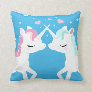 Cojín Decorativo Unicornios en amor
