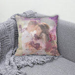 Cojín Decorativo Vibrante foto de jardín violeta<br><div class="desc">Un elegante overlay violeta floral con fotos y escritura moderna. Fácilmente personaliza con tu nombre,  fecha y foto de imágenes para convertirla en tu propia idea. un regalo increíble para los recién casados,  aniversario y mucho más</div>