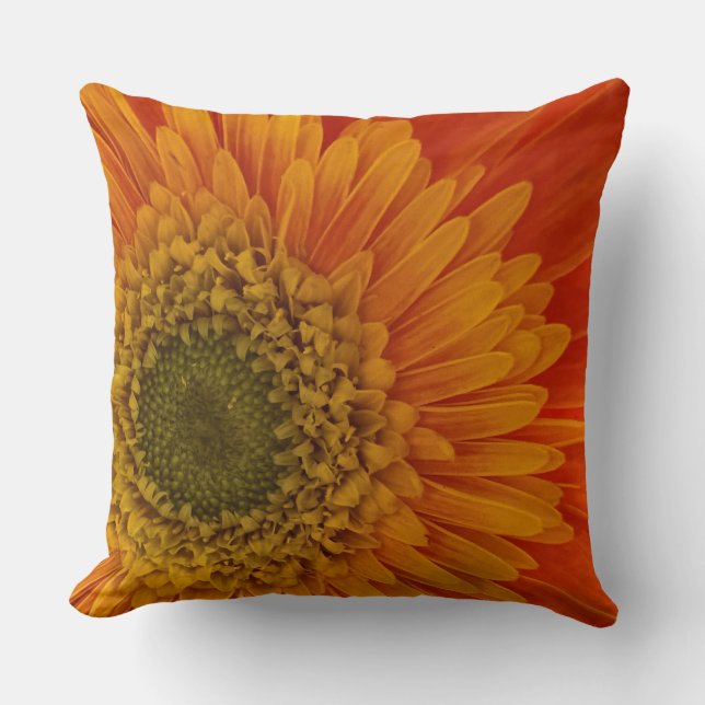 Cojín Decorativo Vibrante Naranja Gerbera Daisy (Anverso)