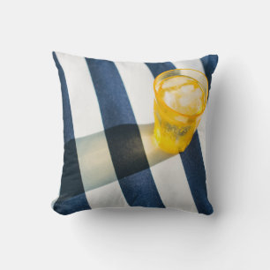 Cojín Decorativo Vidrio transparente con líquido amarillo