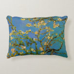 Cojín Decorativo Vincent van Gogh - Almendro en Flor<br><div class="desc">Almendro en Flor (1890) de Van Gogh es una pintura floral de estilo postimpresionista antiguo y arte fino de naturaleza muerta. Una rama de un almendro en flor en un jardín de primavera con el cielo azul en el fondo. Hermosas flores blancas en flor. Sobre el artista: Vincent Willem van...</div>