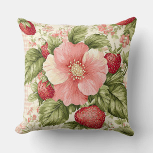 Cojín Decorativo Vintage. Granja de Fresas y Flores. Rosa.