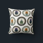 Cojín Decorativo Vintage Insects Colorful Beetles Science<br><div class="desc">Diversos escarabajos vintage coloridos en el círculo de los puntos polka con fondo blanco. Para el entomólogo o el amante inusual de la vida salvaje.</div>