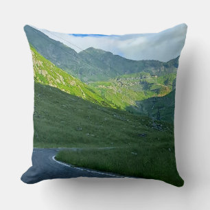 Cojín Decorativo Vista Alpina de Transfagarasan - Arte de Montaña d
