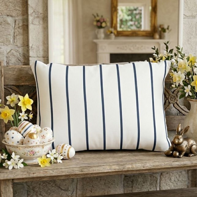 Cojín Decorativo White Rectangular Accent Pillow with Blue Stripes (Subido por el creador)