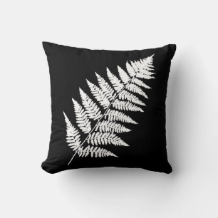 Cojín Decorativo Woodland Fern 1, blanco y negro