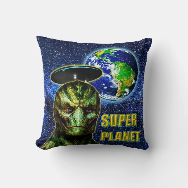 Cojín Decorativo YA ESTÁN AQUÍ - Colección de diseño REPTILIANO (Anverso)