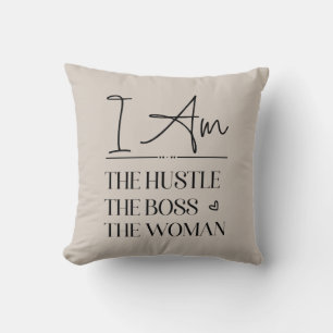 Cojín Decorativo Yo Soy El Hustle, El Jefe, La Mujer Divertida