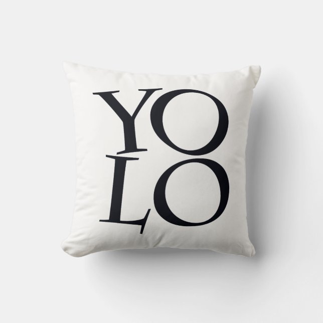 COJÍN DECORATIVO YOLO (Anverso)
