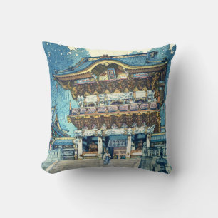 Cojín Decorativo Yomeimon Gate, Hiroshi Yoshida, Woodcut