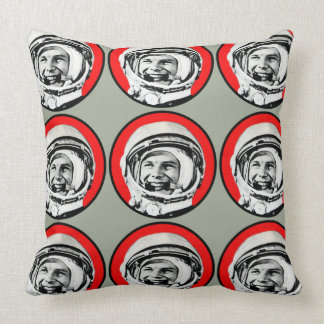 Cojín Decorativo Yuri Gagarin - héroe y cosmonauta soviéticos