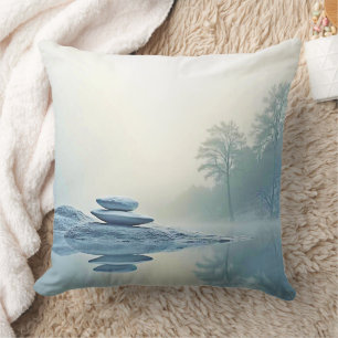 Cojín Decorativo Zen de invierno: equilibrio de lago de niebla