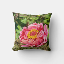 Cojín Decorativo Zinnia rosa con centro amarillo
